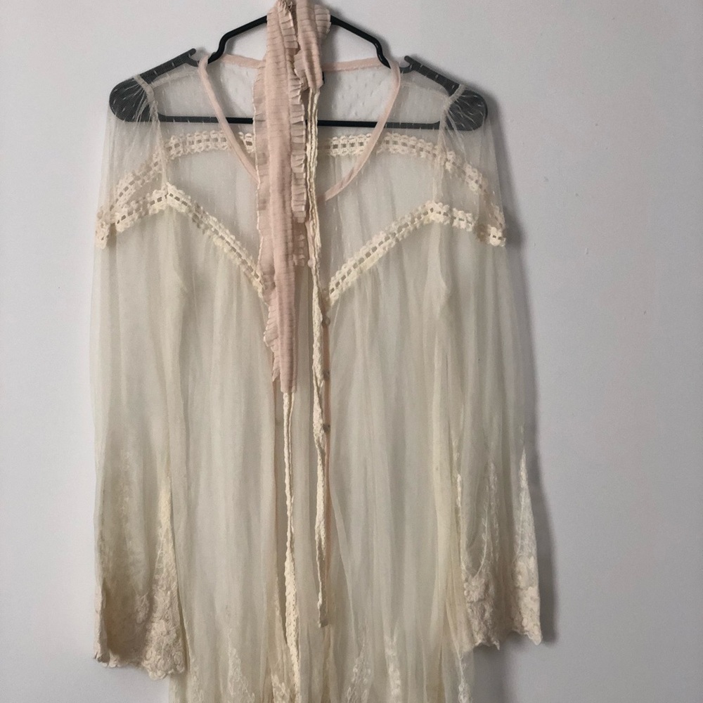 Sheer Flowy Lace Top/Kimono
